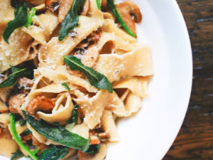 버섯 먹는 꿈 해몽