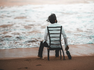 오줌 참는 꿈 해몽